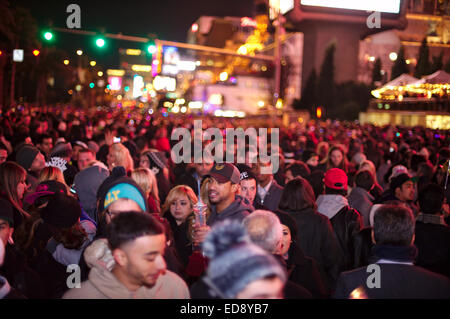 Les fêtards du Nouvel An à Las Vegas. Banque D'Images