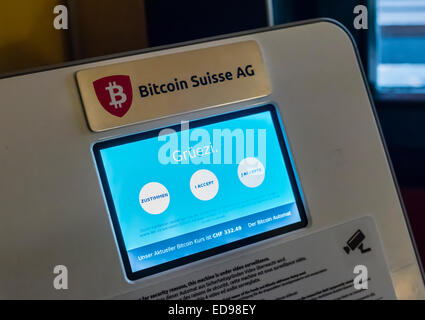 Zurich, Suisse. 09Th Jan, 2015. 'Intérieur ATM Bitcoin Kafi Schoffel', un café-bar au centre-ville de Zurich. La GAB qui est exploité par la société "Bitcoin Suisse AG' permet de transférer jusqu'à 250 EUR ou CHF (le paiement) à un compte de Bitcoin. Les clients peuvent également payer leur facture à l'aide de Bitcoins. Crédit : Erik Tham/Alamy Live News Banque D'Images