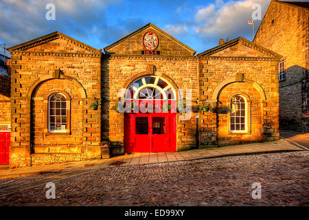 Construit en 1854 il s'agit de la Victorian Market Hall de Richmond, Yorkshire du Nord. Meilleure lumière affichage des images ici tous les lundis, Tuesd Banque D'Images