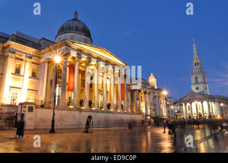 Musée national du portrait à la direction St Martin in the Fields église sur Trafalgar Square, Westminster, London, UK Banque D'Images