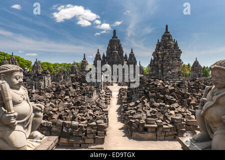 Candi Sewu, partie de Prambanan, un 9ème siècle composé temple hindou près de Yogyakarta, dans le centre de Java, en Indonésie. Banque D'Images