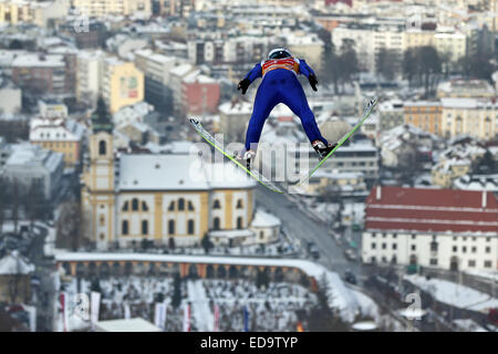 Innsbruck, Autriche. 06Th Jan, 2015. Michael Hayboeck d'Autriche s'élance dans l'air pendant une session de formation pour la troisième étape de la 63e tournoi collines quatre cas de saut à ski à Innsbruck, Autriche, 03 janvier 2015. PHOTO : DANIEL KARMANN/DPA/Alamy Live News Banque D'Images