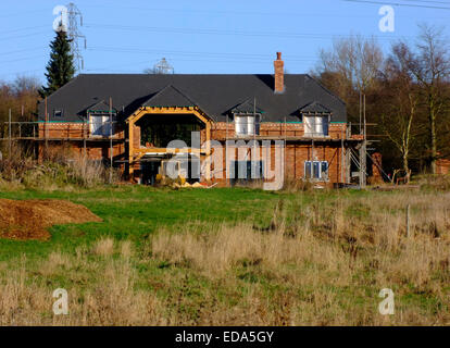 Maison individuelle de luxe en construction, Hinksford, Staffordshire, England, UK Banque D'Images