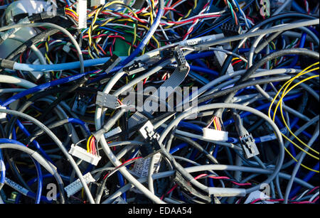 Les câbles de l'ancien ordinateur Banque D'Images
