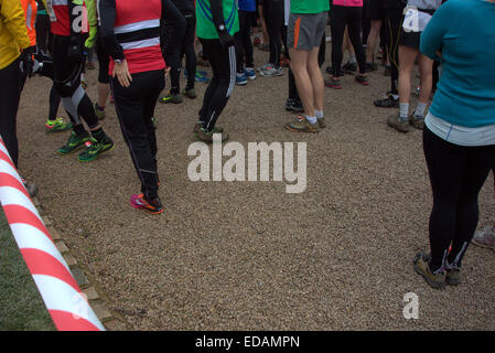 Alamy cliveden sur un matin glacial de janvier & misty le Burnham Joggers tenaient leur 10k, pas aussi froid Banque D'Images