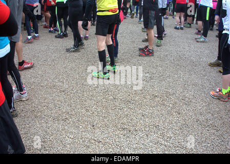 Alamy cliveden sur un matin glacial de janvier & misty le Burnham Joggers tenaient leur 10k, pas aussi froid Banque D'Images