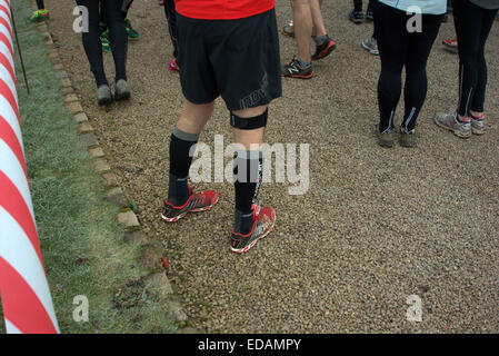 Alamy cliveden sur un matin glacial de janvier & misty le Burnham Joggers tenaient leur 10k, pas aussi froid Banque D'Images