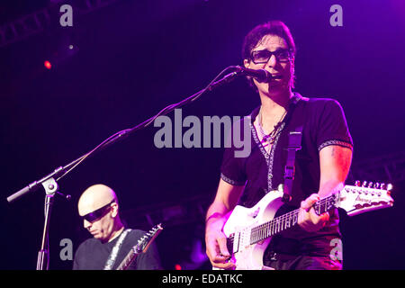 Joe Satriani, Steve Vai et Steve Morse (G3) effectué au Sportarena stade, Budapest, Hongrie Aug 01, 2012 Banque D'Images