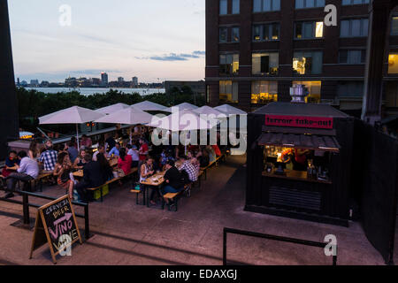 Soirée à la promenade de HighLine - Meatpacking district Chelsea, NYC Banque D'Images