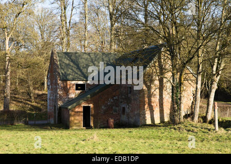 IImber Village plaine de Salisbury Wiltshire England UK.. Prises par l'Armée pour la formation en 1943 et n'est jamais revenu. Banque D'Images