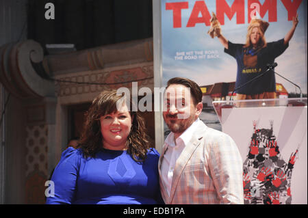 La main de Melissa McCarthy et l'empreinte du souvenir au théâtre chinois de Grauman avec : Melissa McCarthy Où : Los Angeles, California, United States Quand : 02 Juil 2014 Banque D'Images