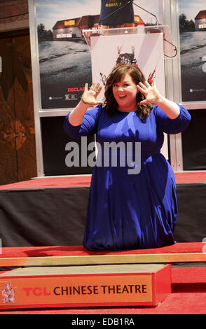 La main de Melissa McCarthy et l'empreinte du souvenir au théâtre chinois de Grauman avec : Melissa McCarthy Où : Los Angeles, California, United States Quand : 02 Juil 2014 Banque D'Images