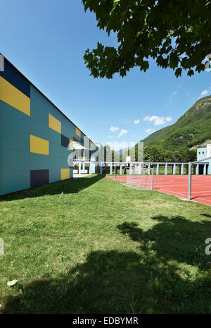 L'école publique, de l'extérieur du bâtiment Banque D'Images