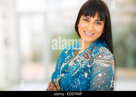 Close up portrait of happy young woman Banque D'Images