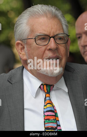 Rolf Harris arrive à Southwark Crown Court comprend : Rolf Harris Où : London, Royaume-Uni Quand : 04 Oct 2014 Banque D'Images