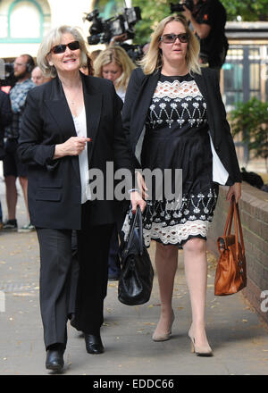 Rolf Harris arrive à Southwark Crown Court comprend : Voir Où : London, Royaume-Uni Quand : 04 Oct 2014 Banque D'Images