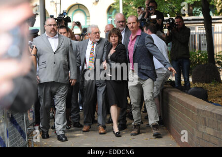 Rolf Harris arrive à Southwark Crown Court comprend : Rolf Harris Où : London, Royaume-Uni Quand : 04 Oct 2014 Banque D'Images