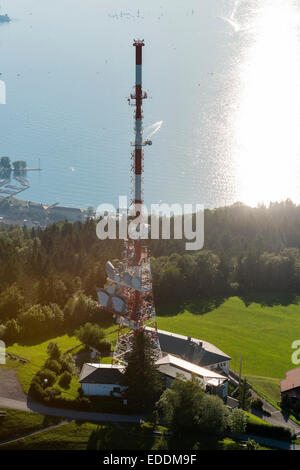 Autriche, Vorarlberg, Bregenz, vue aérienne de la tour radio sur Pfaenderspitze Banque D'Images