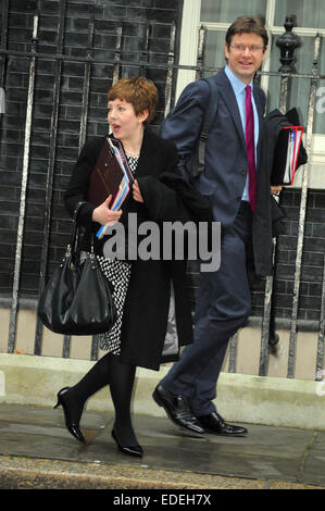 Londres, Royaume-Uni, 6 janvier 2015, la Baronne Stowell de Beeston en dehors de 10 Downing Street que le gouvernement a tenu son premier Conseil des ministres de la nouvelle année avec une élection à l'horizon. © JOHNNY ARMSTEAD/Alamy Live News Crédit : johnny Banque D'Images