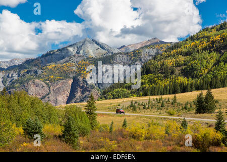 550 route de San Juan Skyway Scenic Byway également connu sous le nom de millions de dollars et l'autoroute entre Ouray Silverton au Colorado Banque D'Images