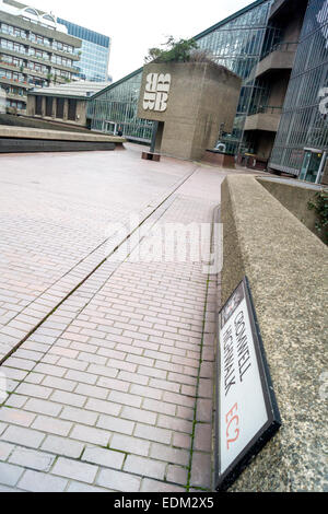 Highwalk Cromwell. Barbican Centre, Londres Banque D'Images