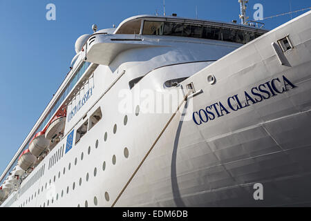 Costa Classica bateau de croisière amarré à Trieste, Italie harbout Banque D'Images