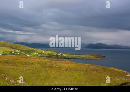 Maisons et chalets par Sound of Sleat Isle of Skye Banque D'Images