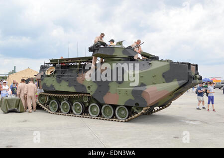 Un assaut amphibie AAV-7 véhicule blindé. Banque D'Images