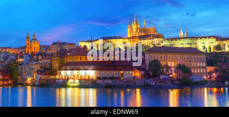 Vue panoramique de la vieille ville de Prague, République tchèque. Banque D'Images