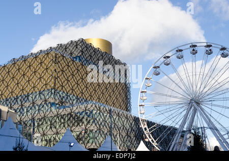La nouvelle Bibliothèque de Birmingham et grande roue à Centenary Square Banque D'Images