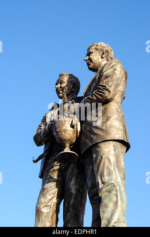 Brian Clough et Peter Taylor Statue ,UK. Banque D'Images