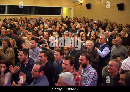 Les électeurs du parti grec à l'annonce de G. Papandreou, 'Movement sociaux-démocrates. 03.01.2015 Banque D'Images