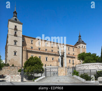 Alcazar de Tolède, un jour ensoleillé, Tolède, Espagne Banque D'Images