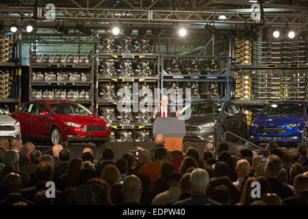 Wayne, Michigan - Secrétaire du Travail des États-Unis Thomas Perez s'exprime à l'usine de montage de Ford au Michigan. Banque D'Images