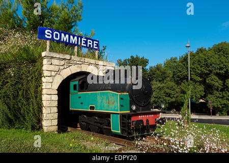 Au rond-point à Sommieres, Gard, Languedoc Roussillon, France Banque D'Images