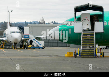 Boeing 737 d'attendre la peinture à l'usine Boeing de Renton, où toutes les 737 sont construites à Renton, Washington. Banque D'Images