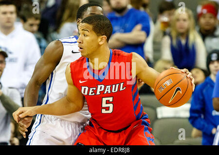 Omaha, NE USA. 07Th Jan, 2015. Les Démons Bleu DePaul guard Billy Garrett Jr # 5 en action lors d'un match de basket-ball NCAA DePaul Blue Demons entre et Creighton Bluejays à Century Link Centre à Omaha, NE.DePaul a gagné 70-60.Michael Spomer/Cal Sport Media/Alamy Live News Banque D'Images