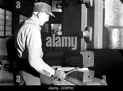 Eddystone, Pennsylvania Railroad - pièces détachées. Baldwin Locomotive Works. Outils de forgeron forge et marteler, Mars 1937 Banque D'Images