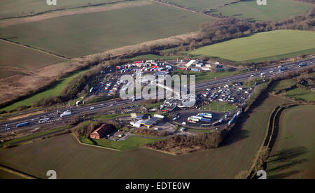 Vue aérienne de Woodall Services sur l'autoroute M1, UK Banque D'Images