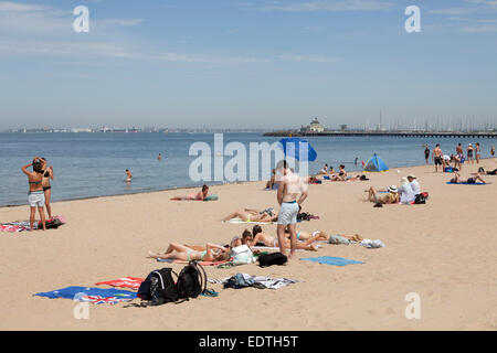 La plage de St Kilda à Melbourne, Australie Banque D'Images