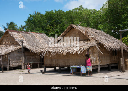 La Mélanésie, Makira-Ulawa Province, Îles Salomon, île de Owaraha ou Owa Raha (anciennement connu sous le nom de Santa Ana), village d'Gupun Banque D'Images