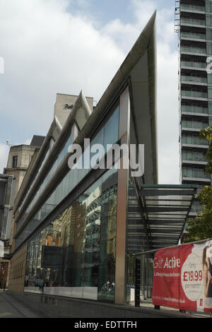 Portrait pavillon en forme de coin, de l'unité à la grande tour Nord et l'hôtel Radisson, Peter Street, Manchester Square, Great Northern Banque D'Images