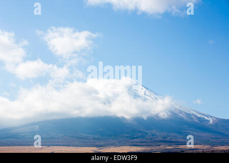 Fuji fujisan de yamanaka lake à Yamanashi au Japon Banque D'Images