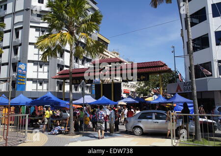 Marché du dimanche matin à Chinatown, Gaya street, Kota Kinabalu, Sabah Banque D'Images