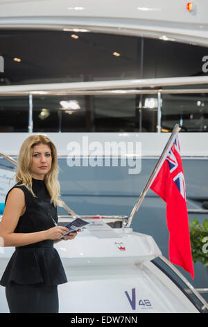 Londres, Royaume-Uni. 9 janvier, 2015. Le Princess Yachts stand. Le MCG FX London Boat Show, qui aura lieu du 09-18 janvier 2015 à l'ExCel Centre, Docklands, Londres. 09 Jan 2015. Crédit : Guy Bell/Alamy Live News Banque D'Images