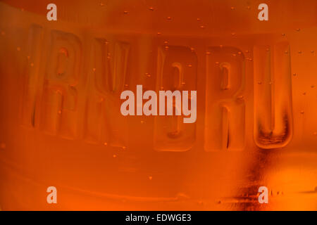 Close up of impressionné écrit sur IRN-BRU bouteille en plastique Banque D'Images