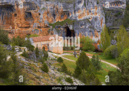 Ermitage de San Bartolome, Église templière, Canon de Rio Lobos Canyon, les loups de Rio Lobos Ucero, Soria Banque D'Images