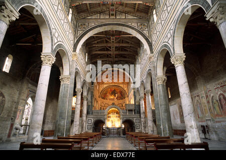 Italie, Toscane, Florence, basilique di San Miniato al Monte, intérieur Banque D'Images