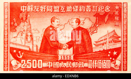 1950 Chinois (République populaire de Chine) timbre-poste avec Mao Zedong et Joseph Staline Banque D'Images