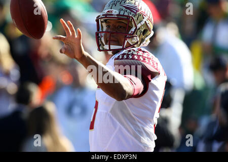 01 janvier 2015, la Florida State Seminoles quarterback Jameis Winston # 5 en action avant la demi-finale des séries éliminatoires de football collégial au Rose Bowl Game présentée par Northwestern Mutual au Rose Bowl de Pasadena, Californie.Charles Baus/CSM Banque D'Images